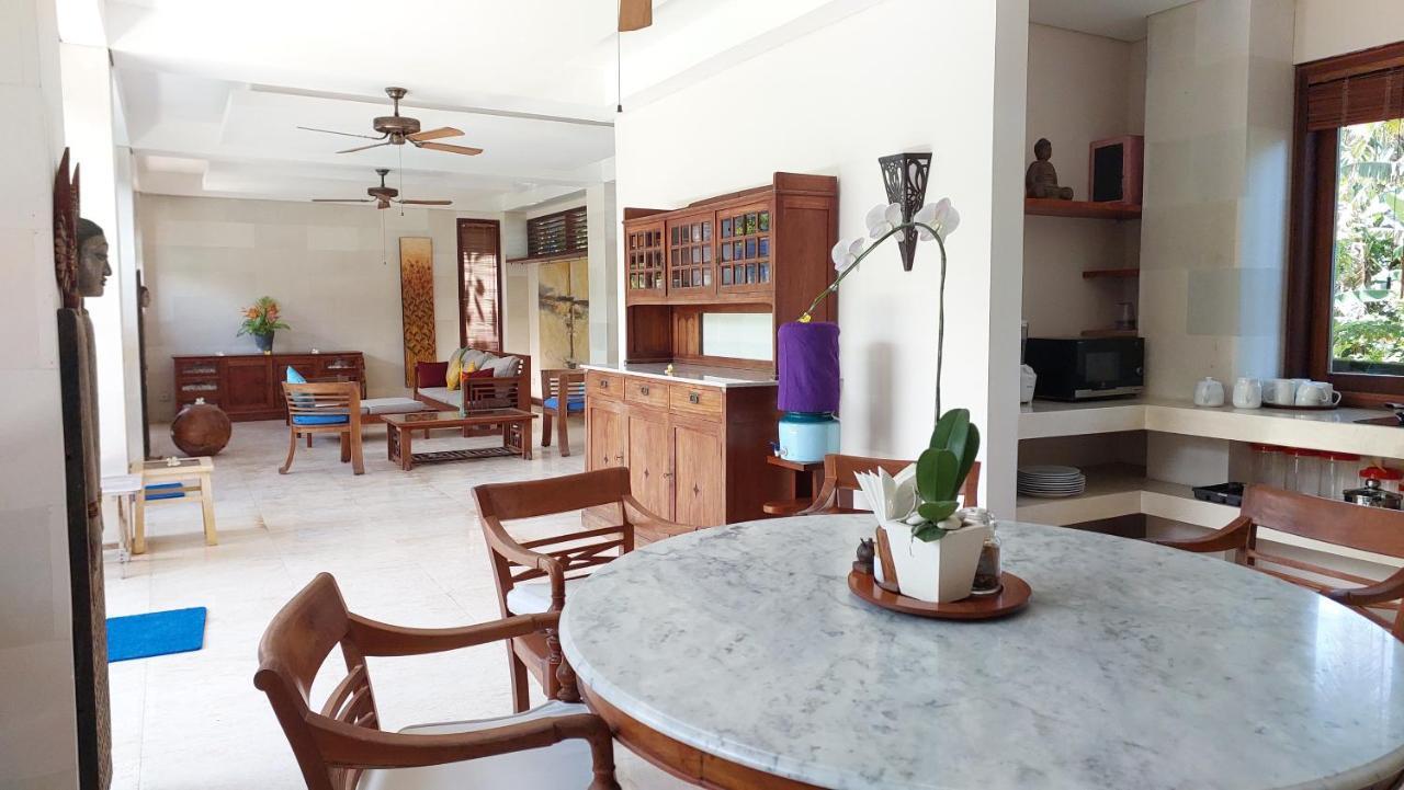 Villa Rumah Isah Candidasa Exterior foto